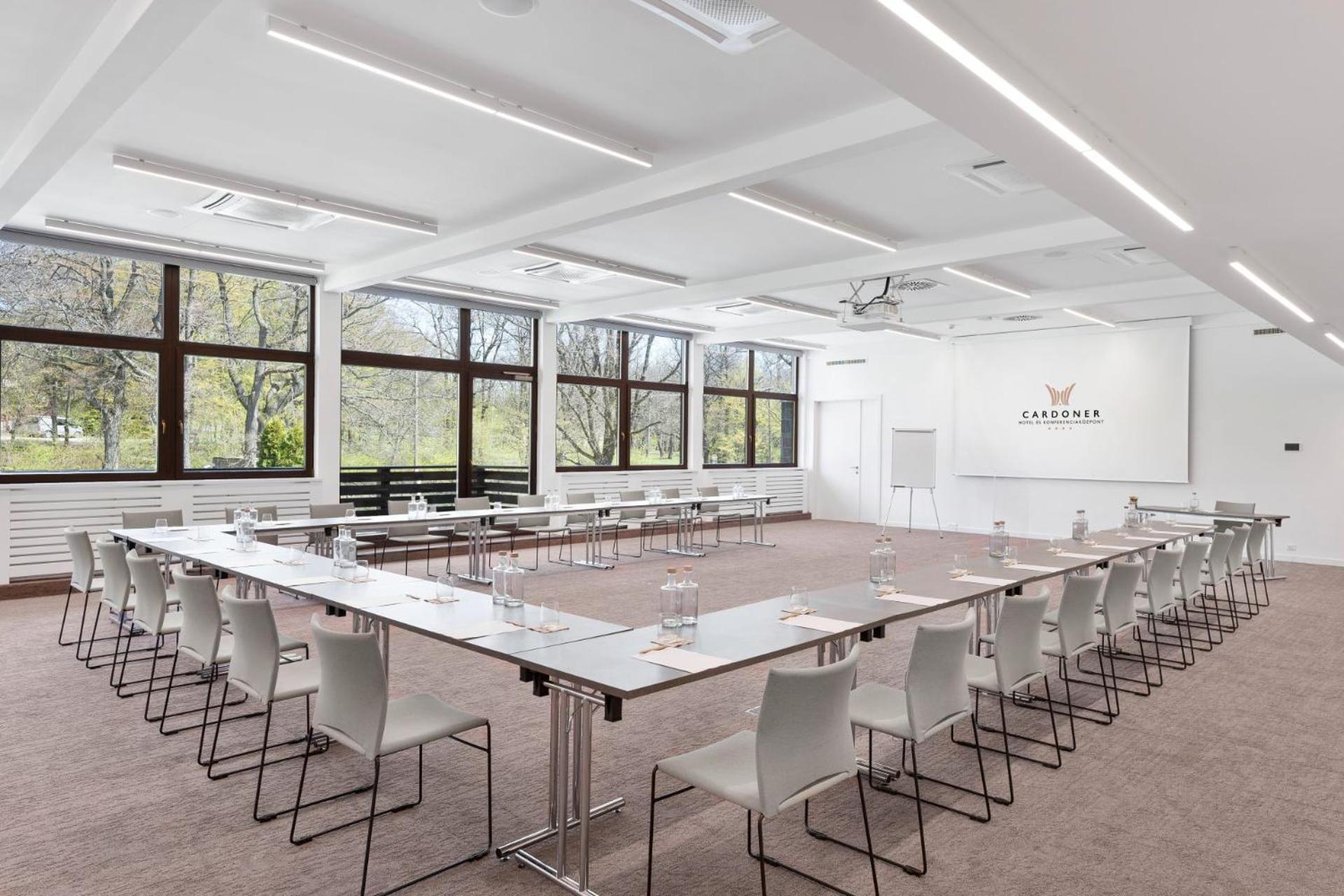 דובוגוקו Cardoner Hotel Es Konferenciakoezpont מראה חיצוני תמונה